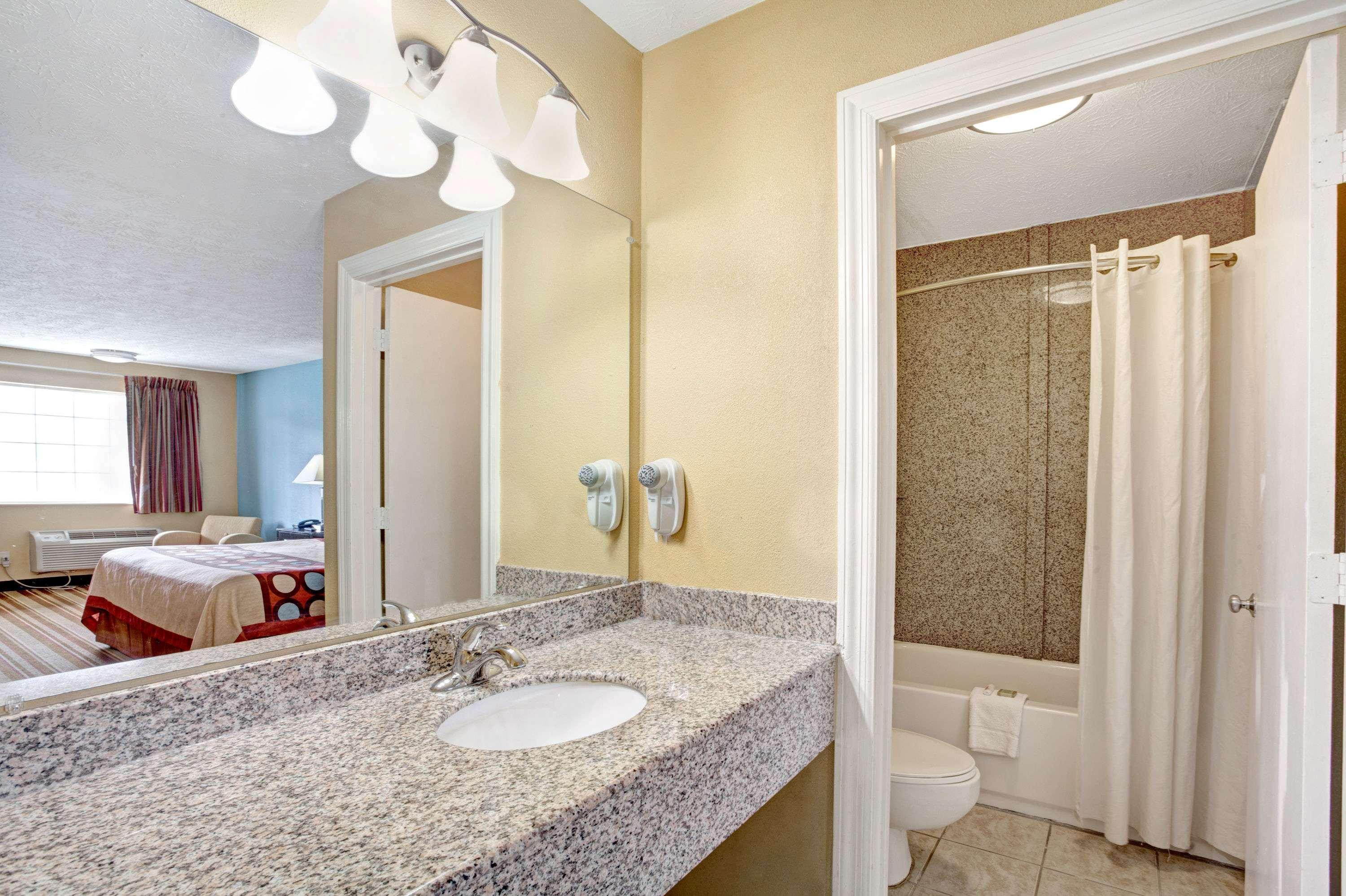 Super 8 By Wyndham Whites Creek/ Nashville Nw Area Экстерьер фото